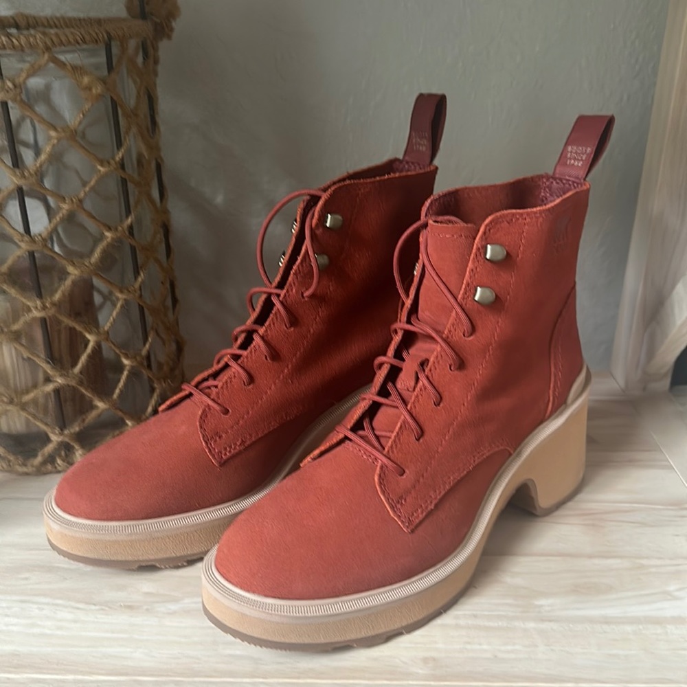 Sorel Hi-Line Heel Boot